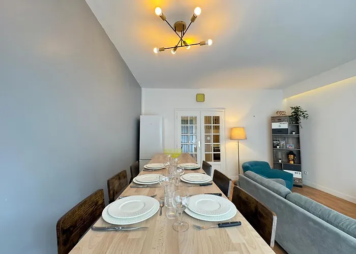 아파트 De Gaulle - Parade 24h - Parking - 6 Pers