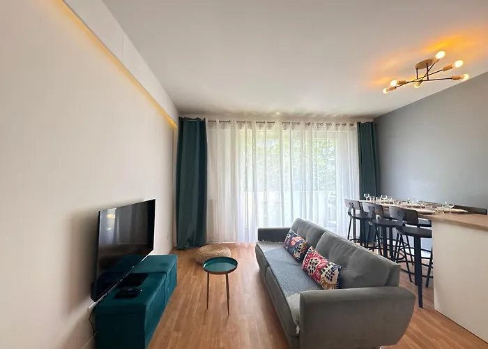 De Gaulle - Parade 24h - Parking - 6 Pers * 르망