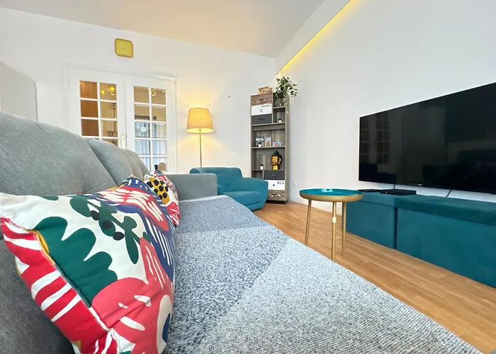 아파트 De Gaulle - Parade 24h - Parking - 6 Pers